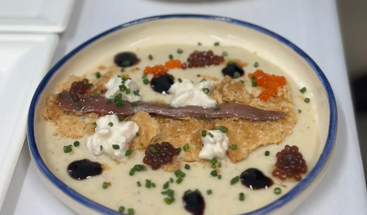 Una original receta de anchoas gana el concurso Tapa Cofrade de Alicante